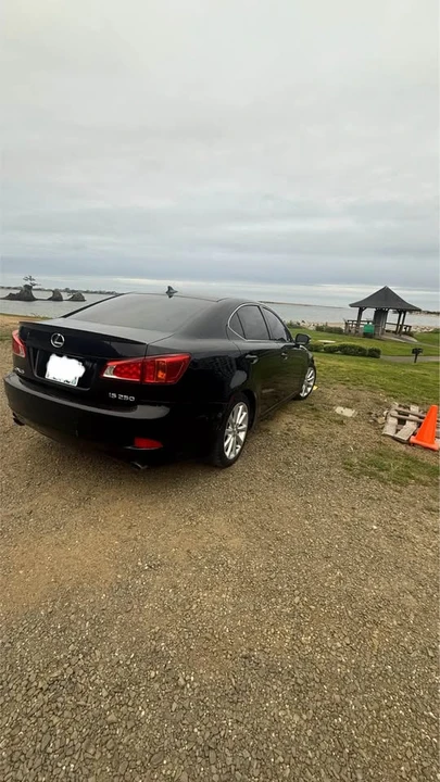 2010 Lexus IS 2nd Gen - Image 3 of 4