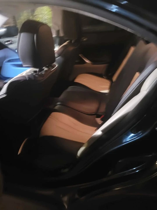 2010 Lexus IS 2nd Gen - Image 12 of 19