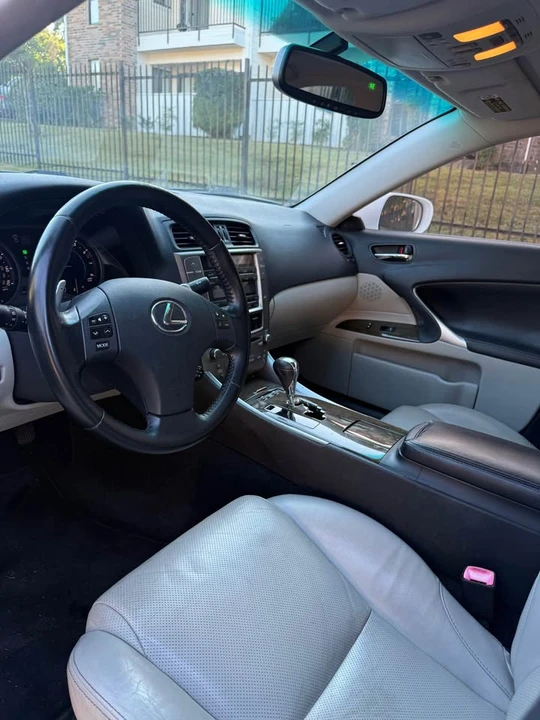 2010 Lexus IS 2nd Gen - Image 6 of 7