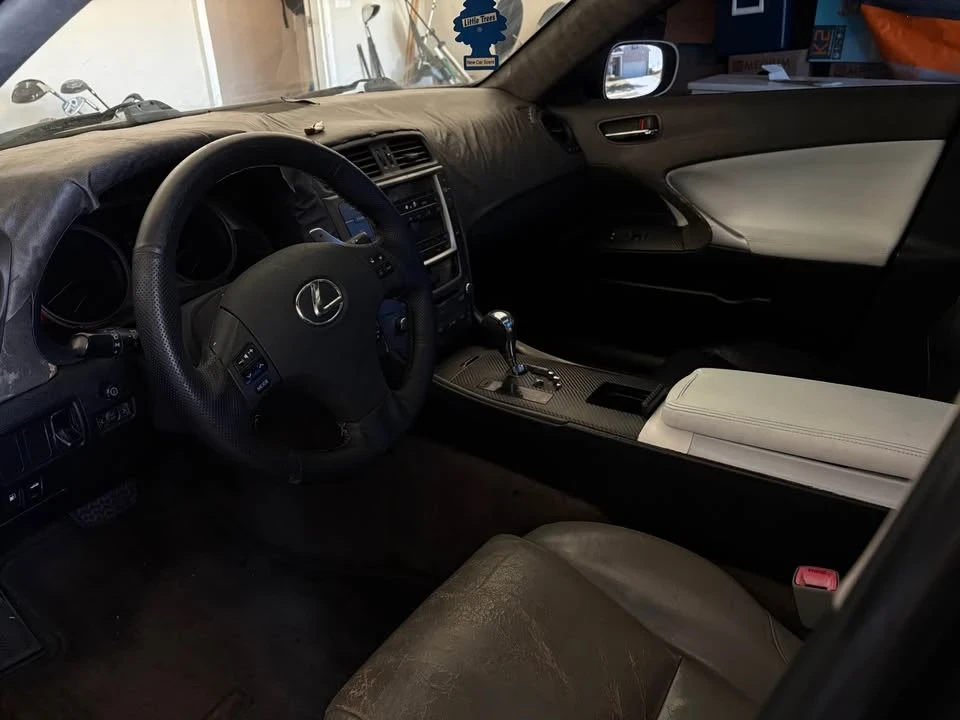 2010 Lexus IS 2nd Gen - Image 6 of 8