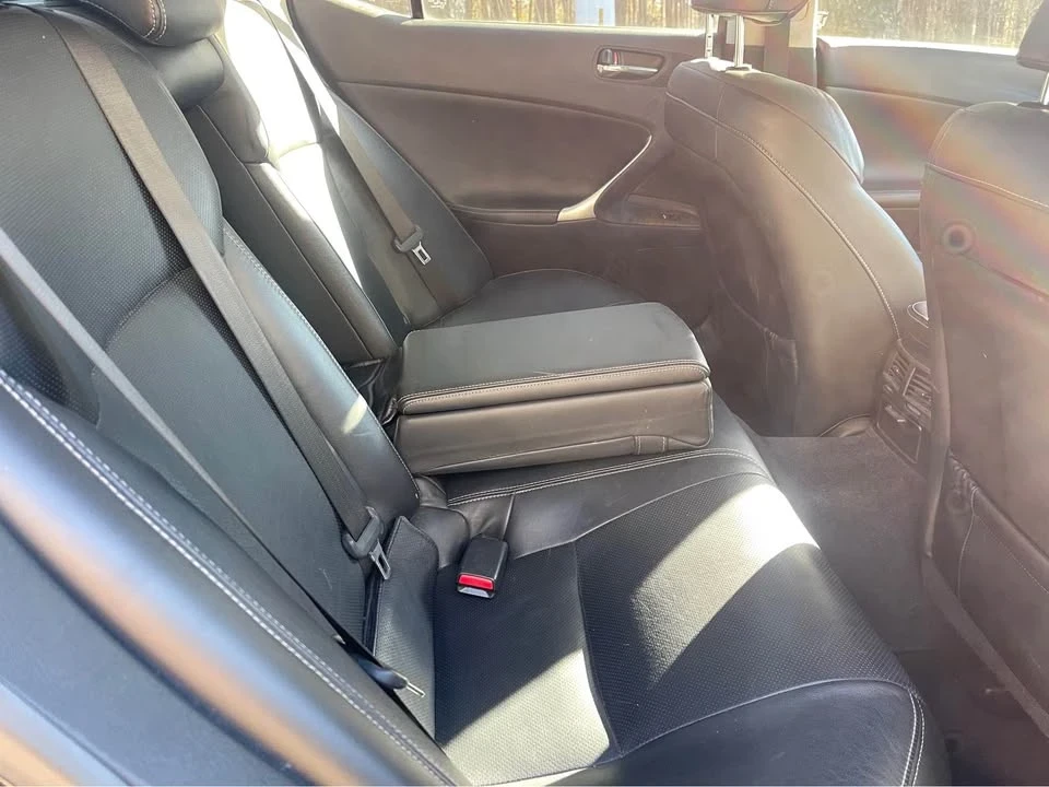 2010 Lexus IS 2nd Gen - Image 6 of 8