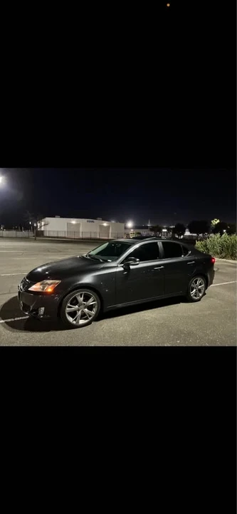 2010 Lexus IS 2nd Gen - Image 2 of 3