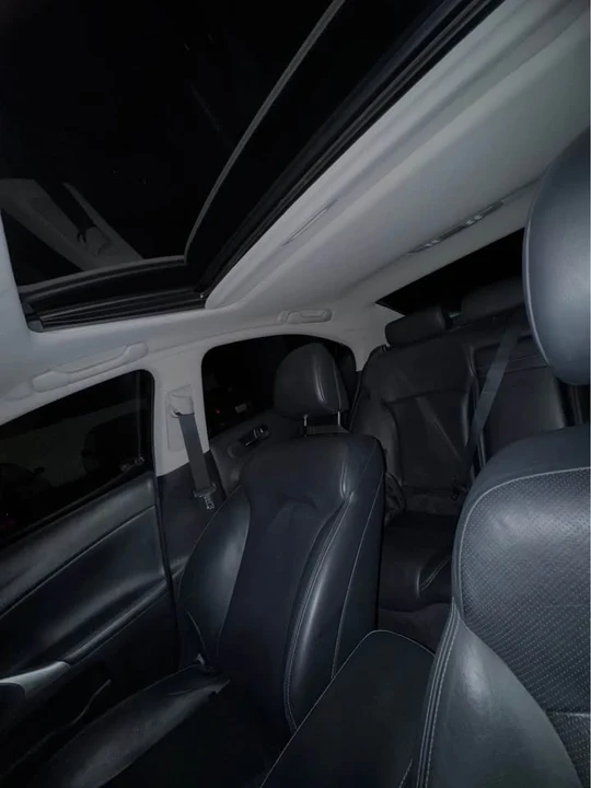 2010 Lexus IS 2nd Gen - Image 3 of 8