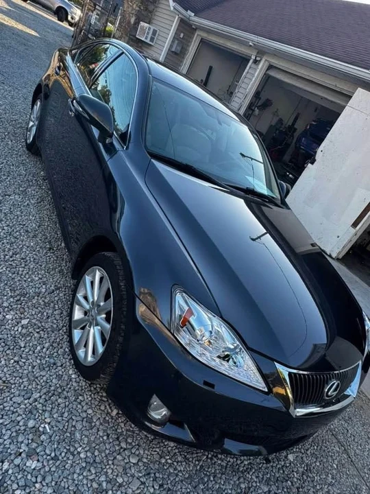 2010 Lexus IS 2nd Gen - Image 4 of 9