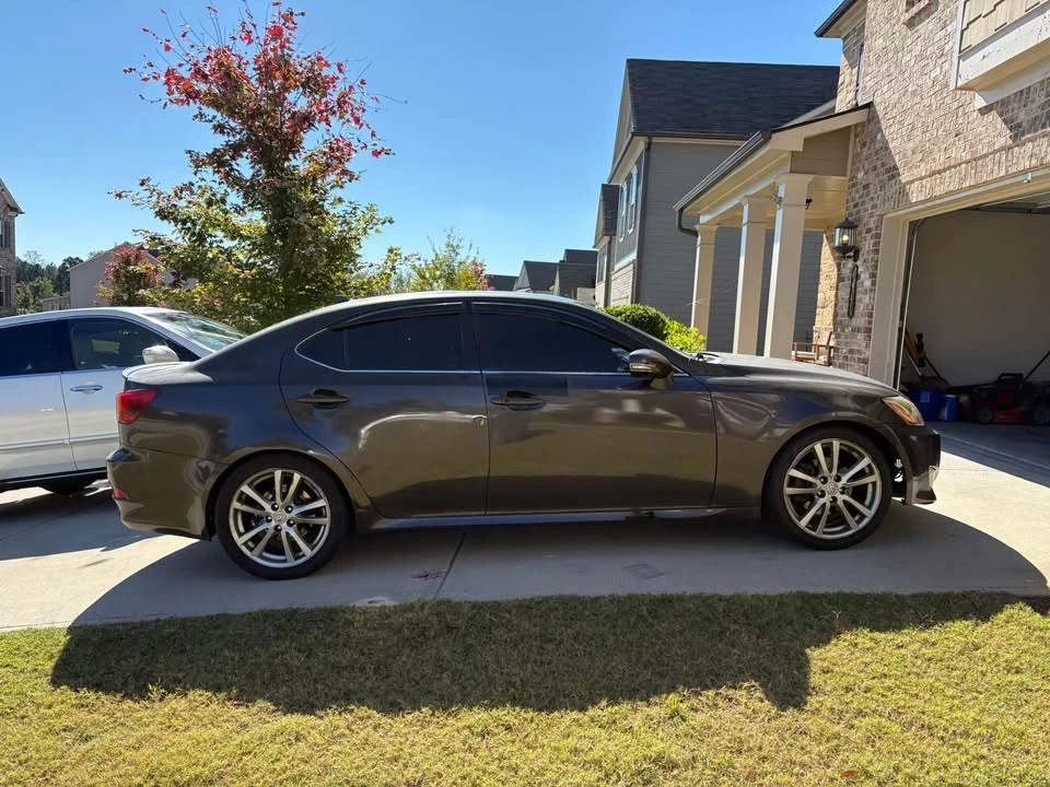 2010 Lexus IS 2nd Gen - Image 4 of 8