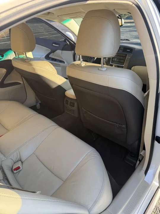 2010 Lexus IS 2nd Gen - Image 10 of 13