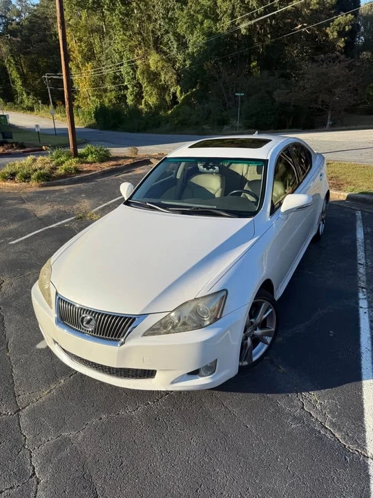 2010 Lexus IS 2nd Gen - Image 4 of 13