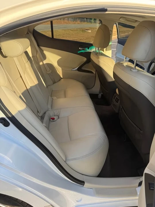 2010 Lexus IS 2nd Gen - Image 11 of 13
