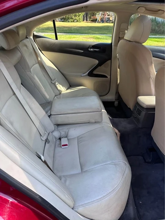 2010 Lexus IS 2nd Gen - Image 14 of 20