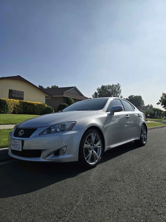 2010 Lexus IS 2nd Gen - Image 2 of 20