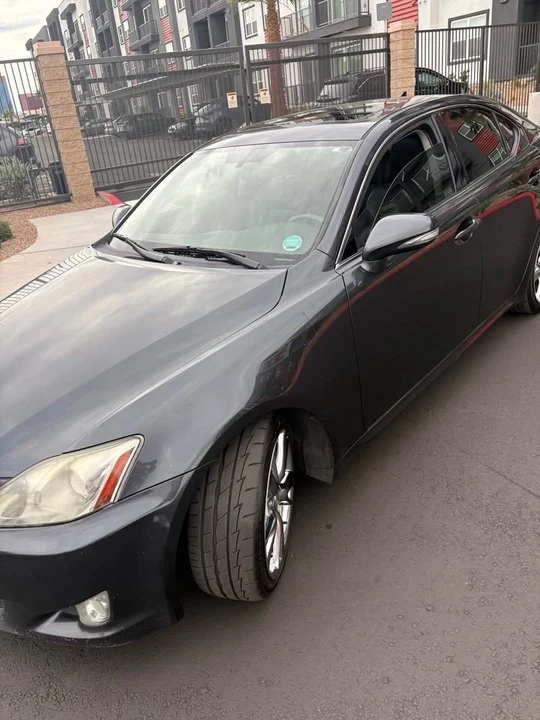 2010 Lexus IS 2nd Gen - Image 5 of 11
