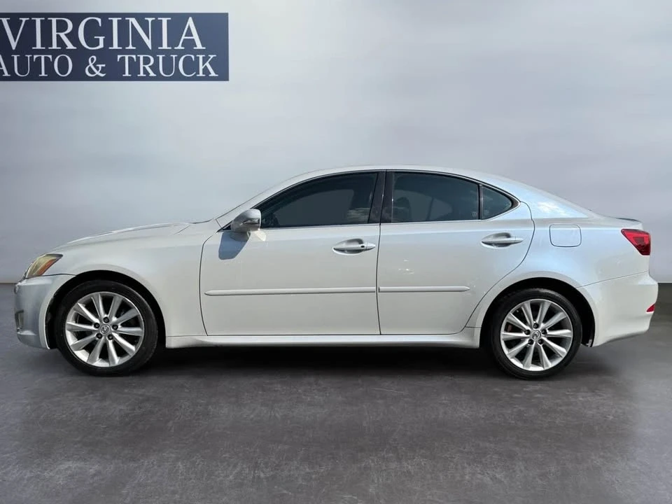 2010 Lexus IS 2nd Gen - Image 2 of 13