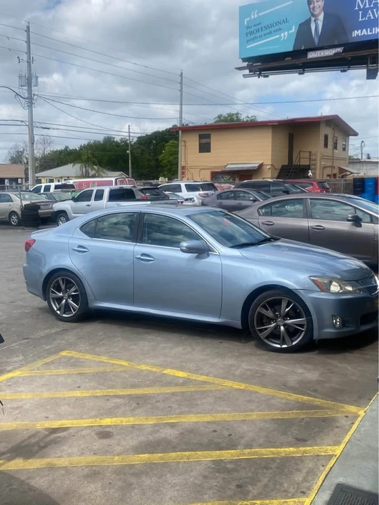 2010 Lexus IS 2nd Gen - Image 5 of 13