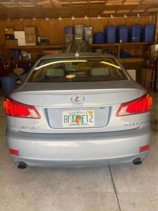 2010 Lexus IS 2nd Gen - Image 8 of 13