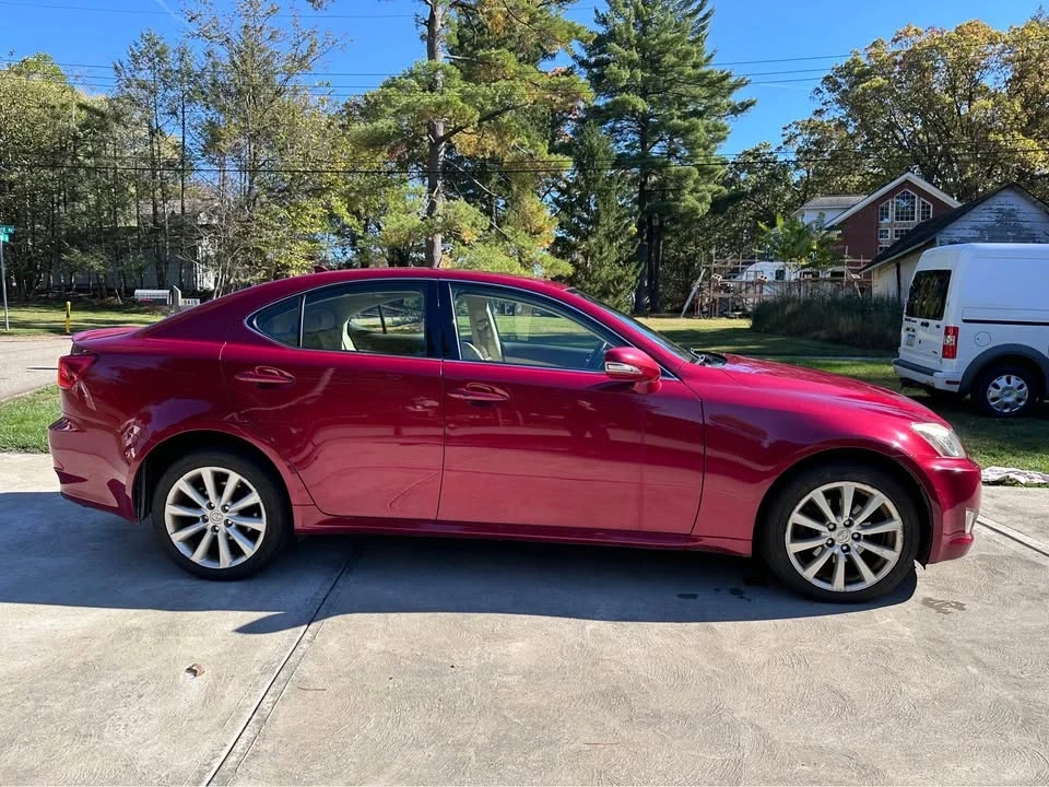 2010 Lexus IS 2nd Gen - Image 7 of 20