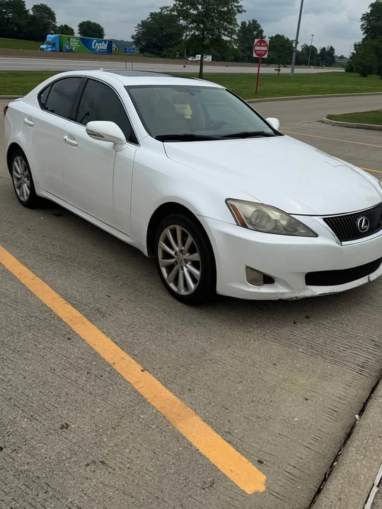 2010 Lexus IS 2nd Gen - Image 7 of 8