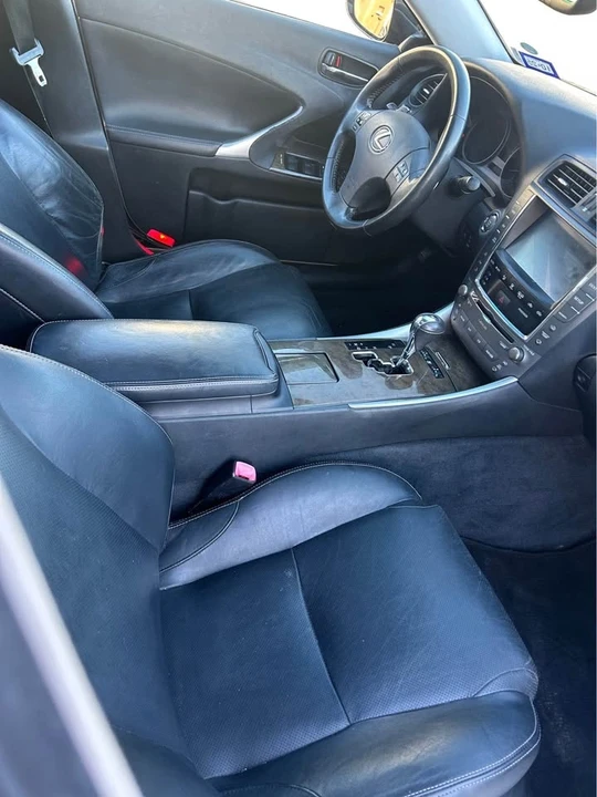 2010 Lexus IS 2nd Gen - Image 3 of 5