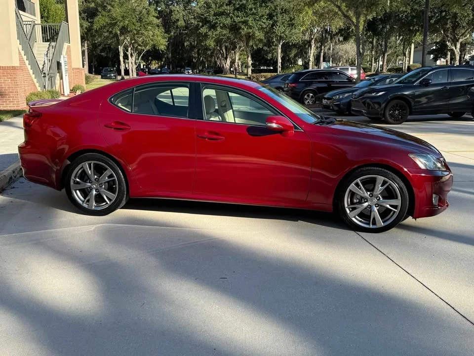 2010 Lexus IS 2nd Gen - Image 7 of 20