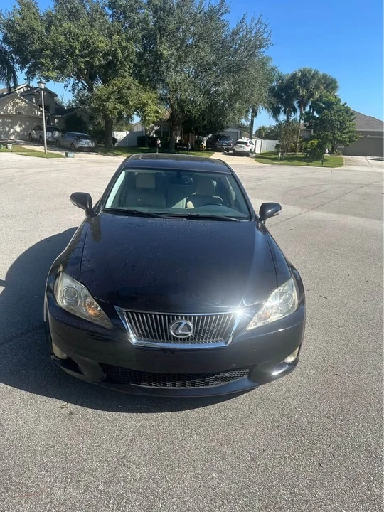 2010 Lexus IS 2nd Gen - Image 4 of 6