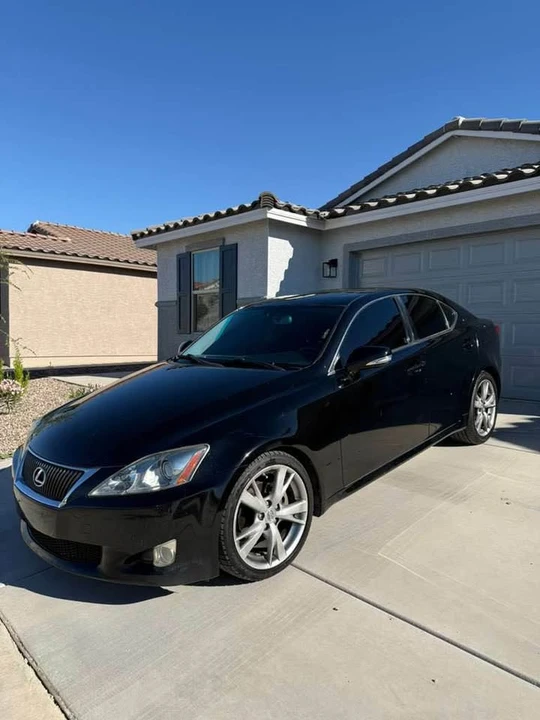 2010 Lexus IS 2nd Gen - Image 5 of 19