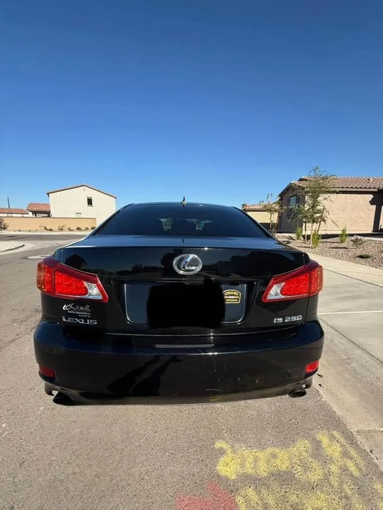2010 Lexus IS 2nd Gen - Image 11 of 19
