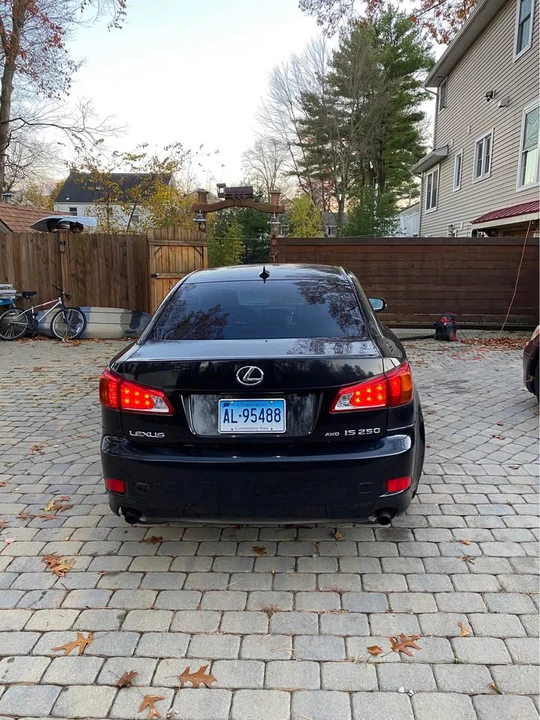2010 Lexus IS 2nd Gen - Image 4 of 15