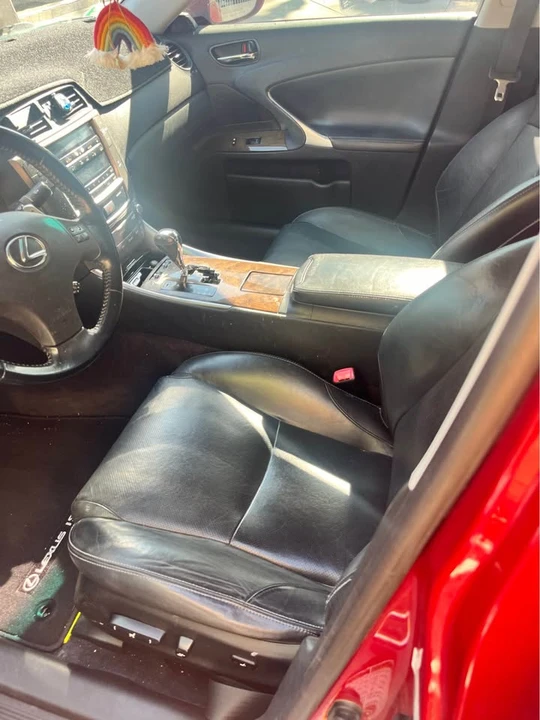 2010 Lexus IS 2nd Gen - Image 4 of 5