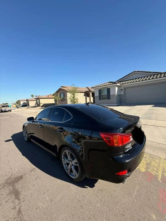2010 Lexus IS 2nd Gen - Image 12 of 19