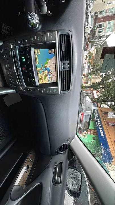 2010 Lexus IS 2nd Gen - Image 11 of 19