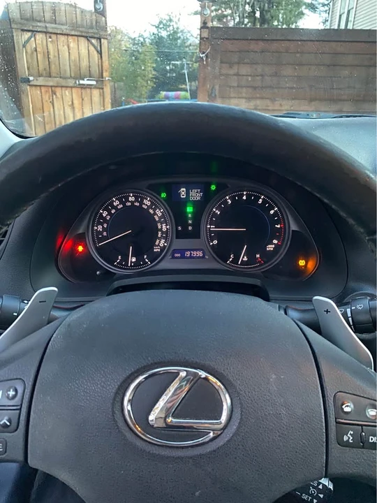 2010 Lexus IS 2nd Gen - Image 7 of 15
