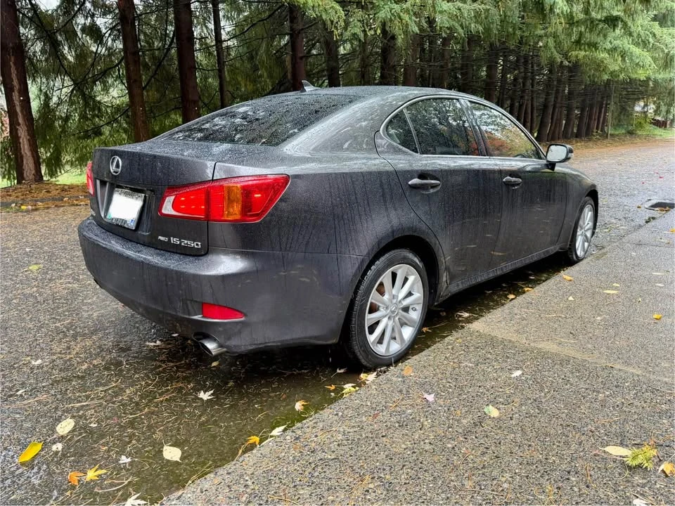 2010 Lexus IS 2nd Gen - Image 5 of 14