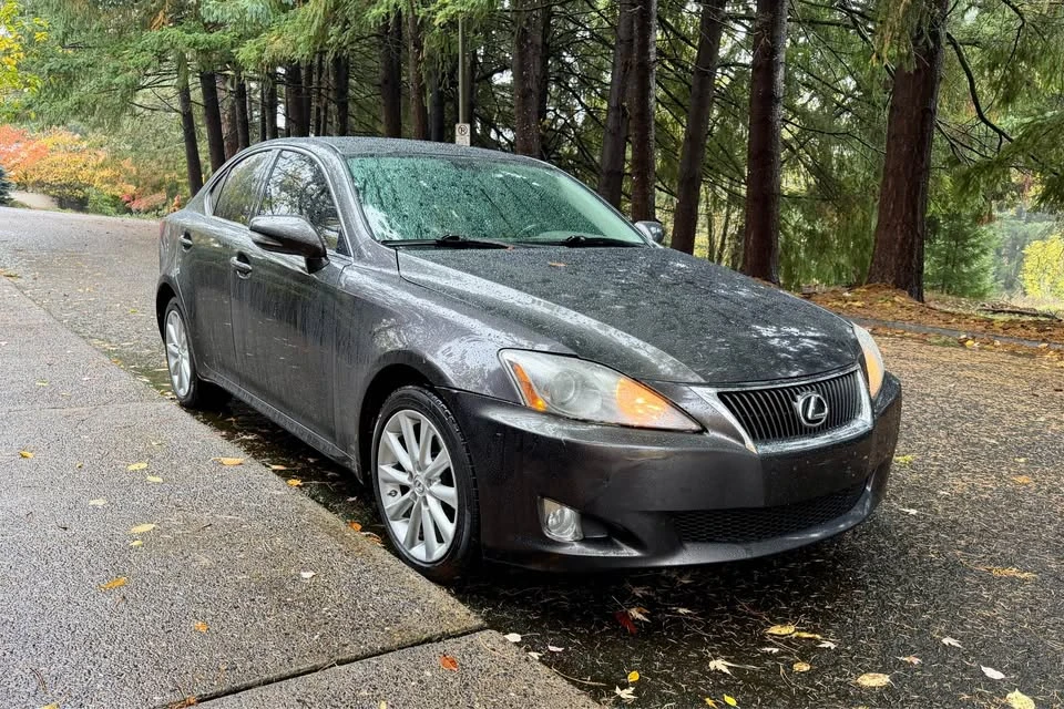 2010 Lexus IS 2nd Gen - Image 3 of 14