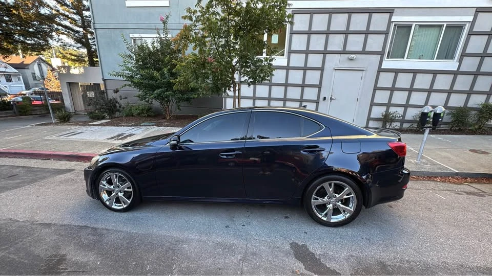 2010 Lexus IS 2nd Gen - Image 3 of 19