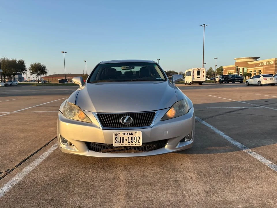 2010 Lexus IS 2nd Gen - Image 7 of 16
