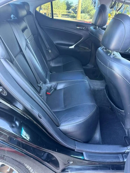 2010 Lexus IS 2nd Gen - Image 16 of 19