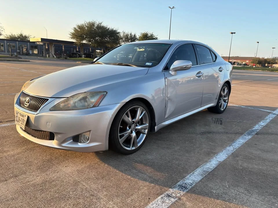 2010 Lexus IS 2nd Gen - Image 4 of 16