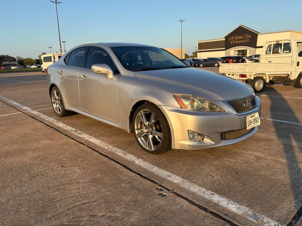 2010 Lexus IS 2nd Gen - Image 6 of 16