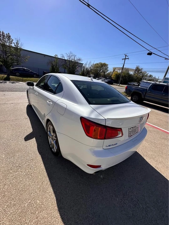 2010 Lexus IS 2nd Gen - Image 4 of 7