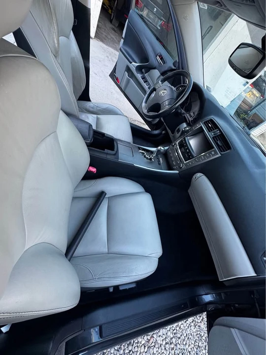 2010 Lexus IS 2nd Gen - Image 7 of 8