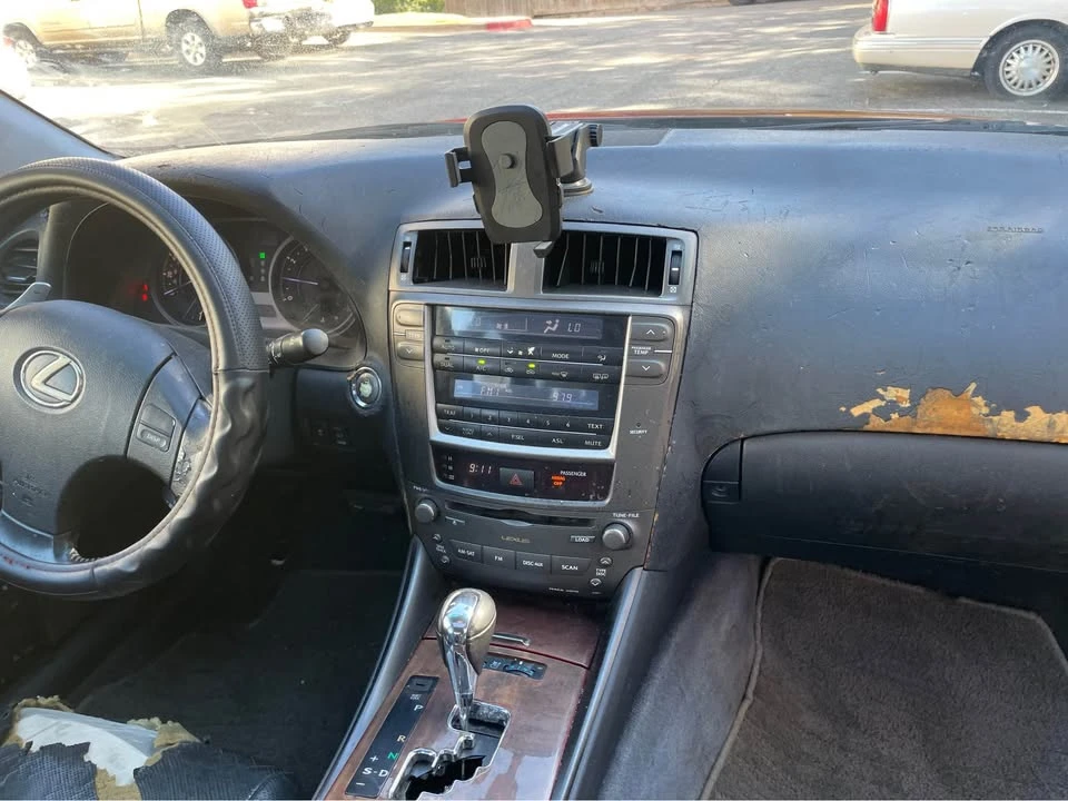 2010 Lexus IS 2nd Gen - Image 11 of 12