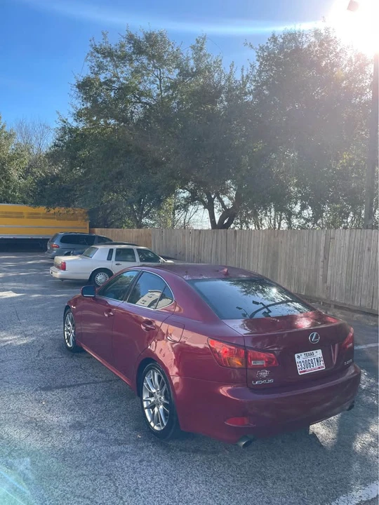 2010 Lexus IS 2nd Gen - Image 4 of 12