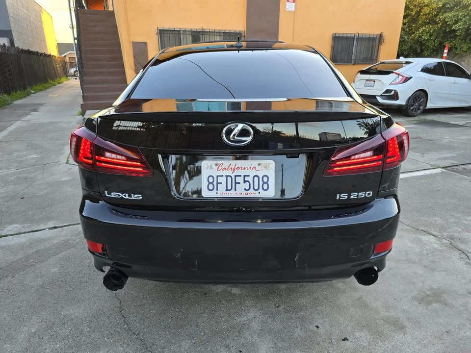 2010 Lexus IS 2nd Gen - Image 6 of 8