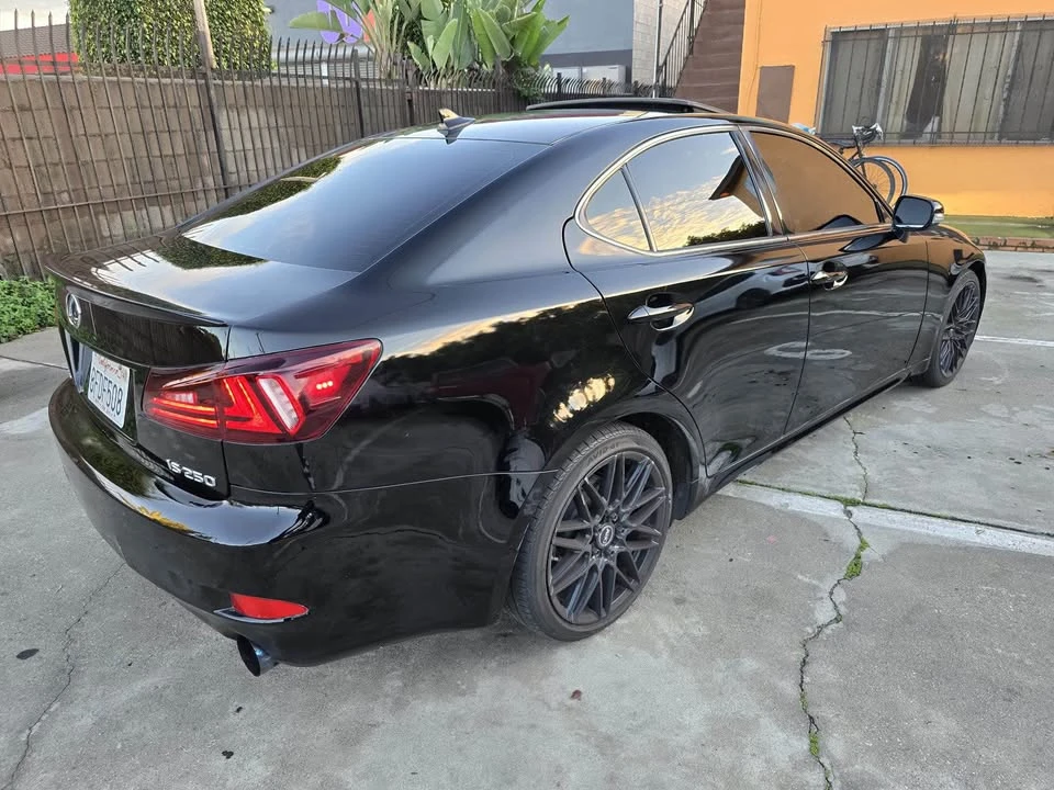 2010 Lexus IS 2nd Gen - Image 5 of 8