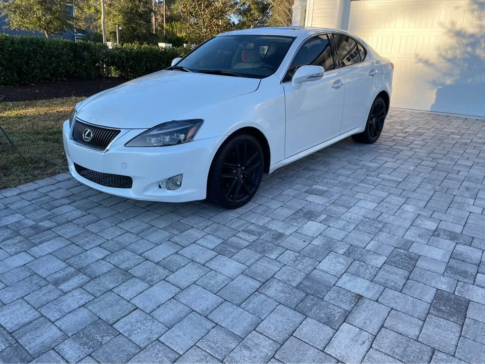 2010 Lexus IS 2nd Gen - Image 5 of 13