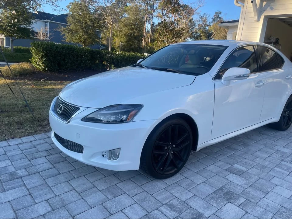 2010 Lexus IS 2nd Gen - Image 4 of 13