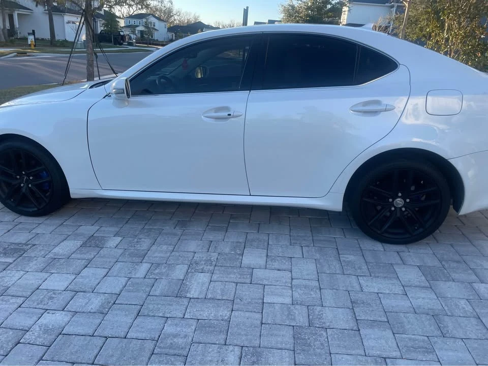 2010 Lexus IS 2nd Gen - Image 6 of 13