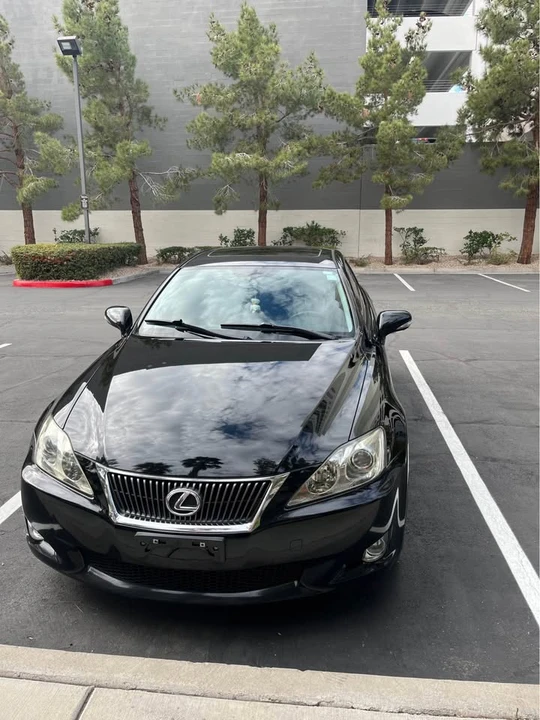 2010 Lexus IS 2nd Gen - Image 15 of 20