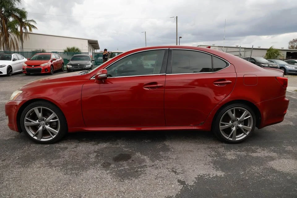 2010 Lexus IS 2nd Gen - Image 9 of 17