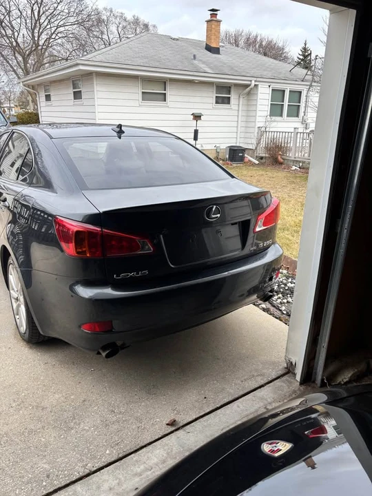 2010 Lexus IS 2nd Gen - Image 5 of 13