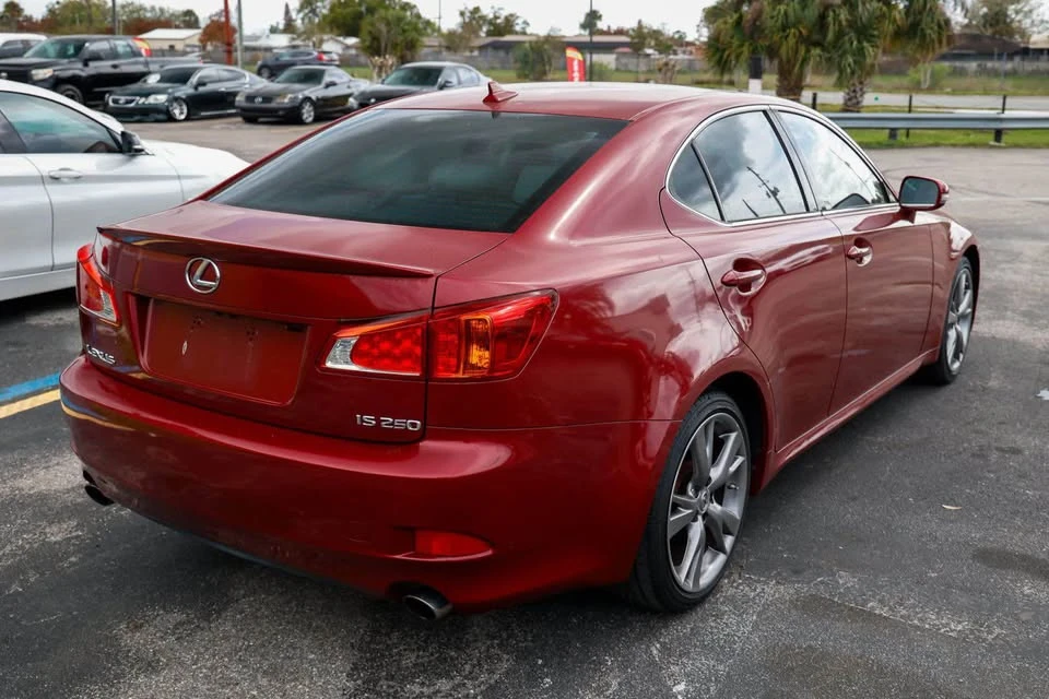 2010 Lexus IS 2nd Gen - Image 6 of 17